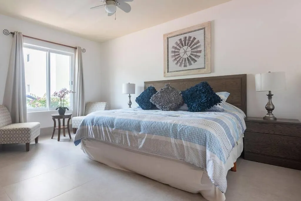 Stunning Condo In Excellent Location Cancun