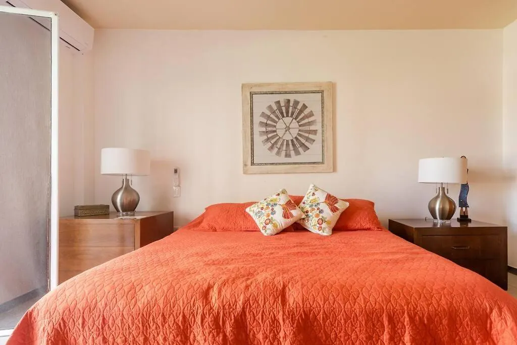Stunning Condo In Excellent Location Cancun Apartment